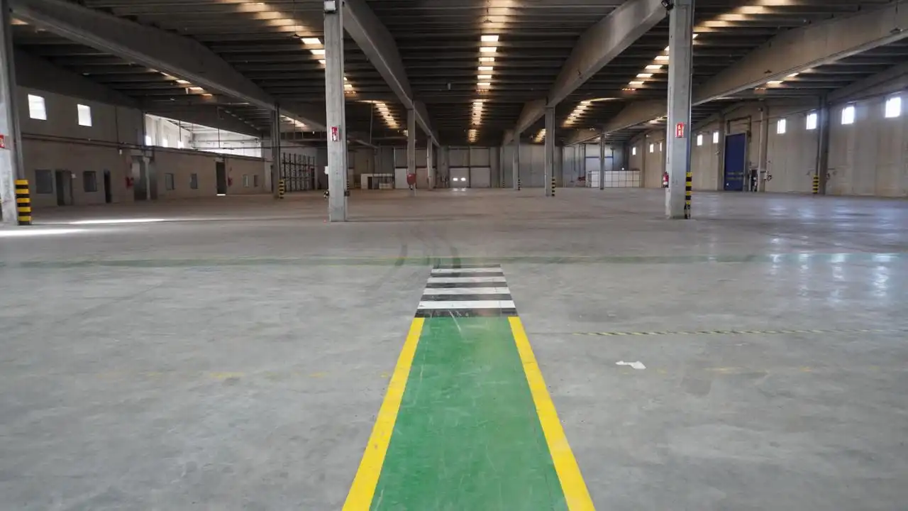 Industrial building for sale in Hostalric