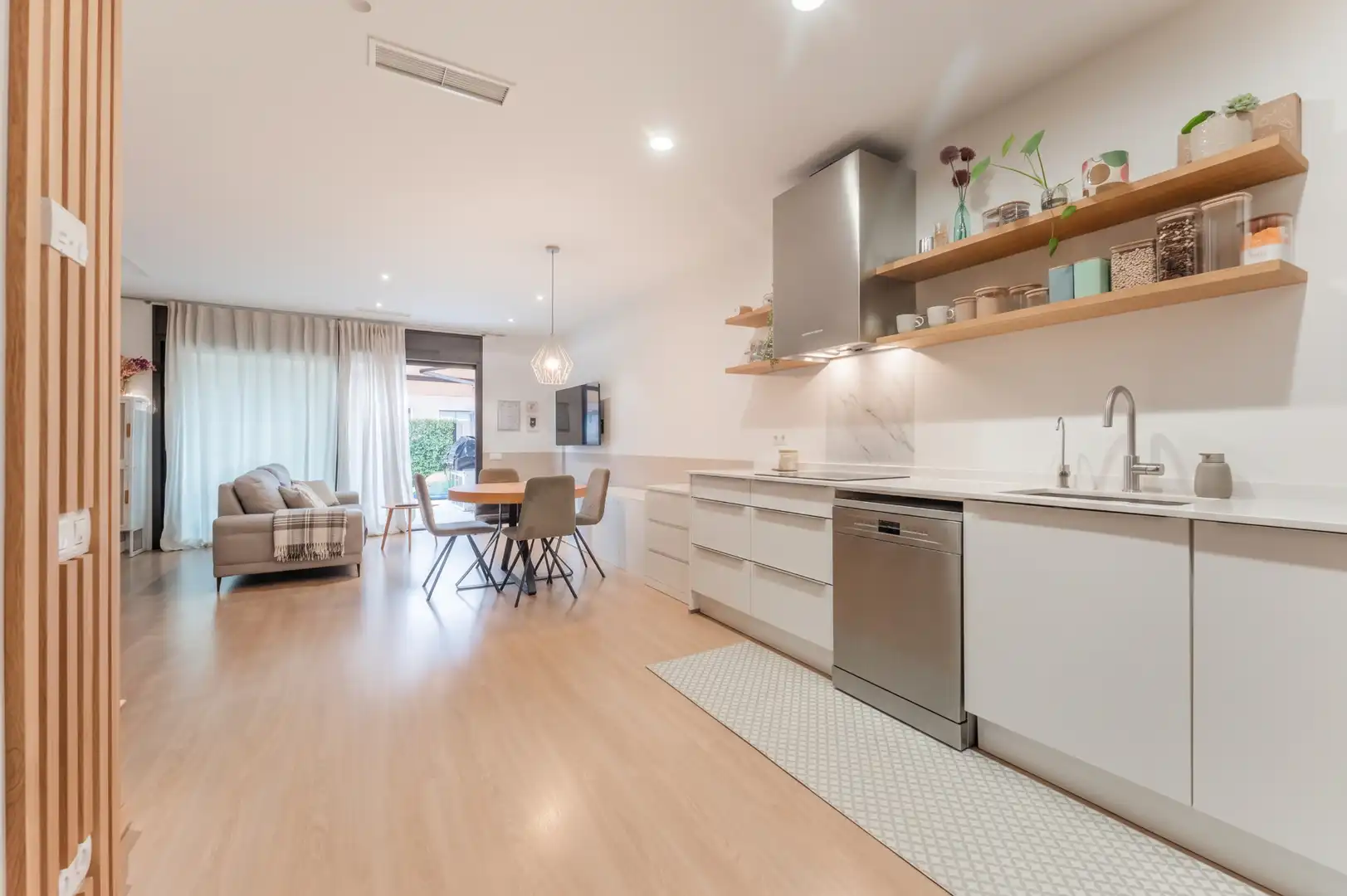 Cocina de Planta baja en venta en L'Ametlla del Vallès con Aire acondicionado, Calefacción y Jardín privado