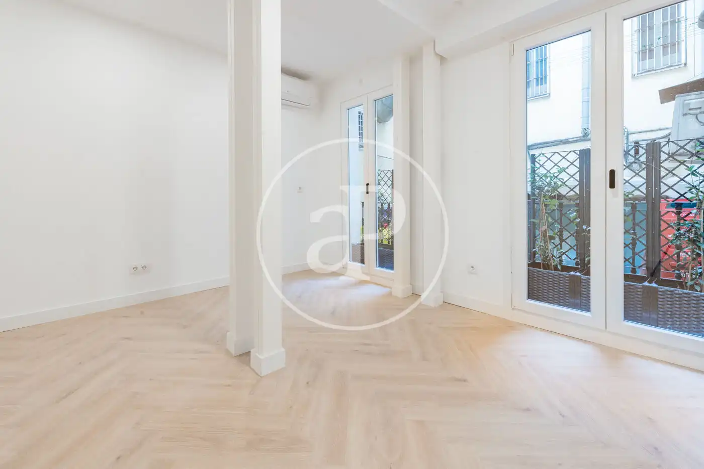 Exterior view of Flat for sale in Madrid  with Air Conditioner, Heating and Balcony