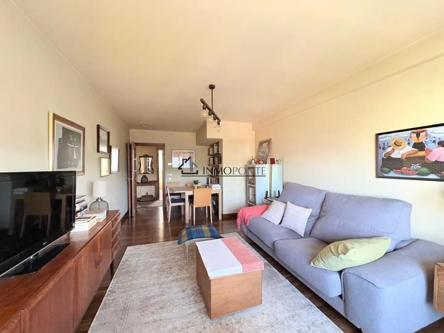 Living room of Flat for sale in Pontevedra Capital   with Heating and Storage room