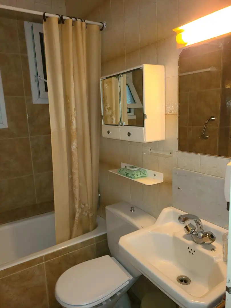 Bany de Casa o xalet en venda en Llançà amb Calefacció, Terrassa i Traster