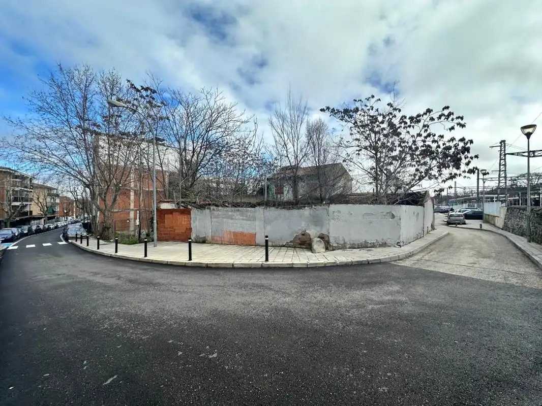 Vista exterior de Terreny industrial en venda en Pozuelo de Alarcón