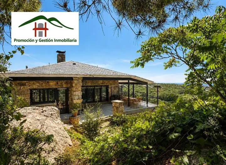 Exterior view of Houses for sale in Hoyo de Manzanares  with Air Conditioner, Private garden and Swimming Pool