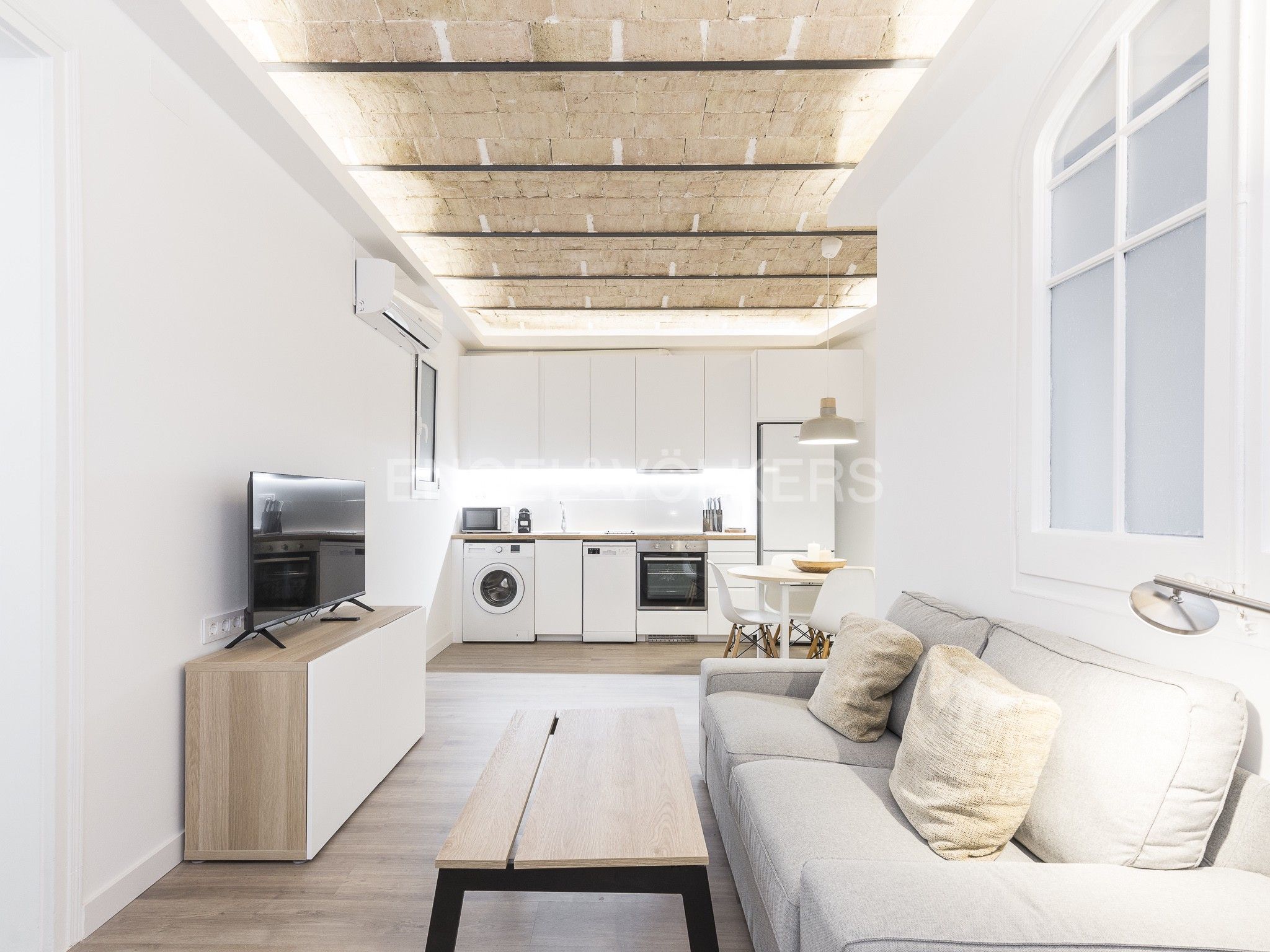 Living room of Apartment to rent in  Barcelona Capital  with Air Conditioner, Heating and Parquet flooring
