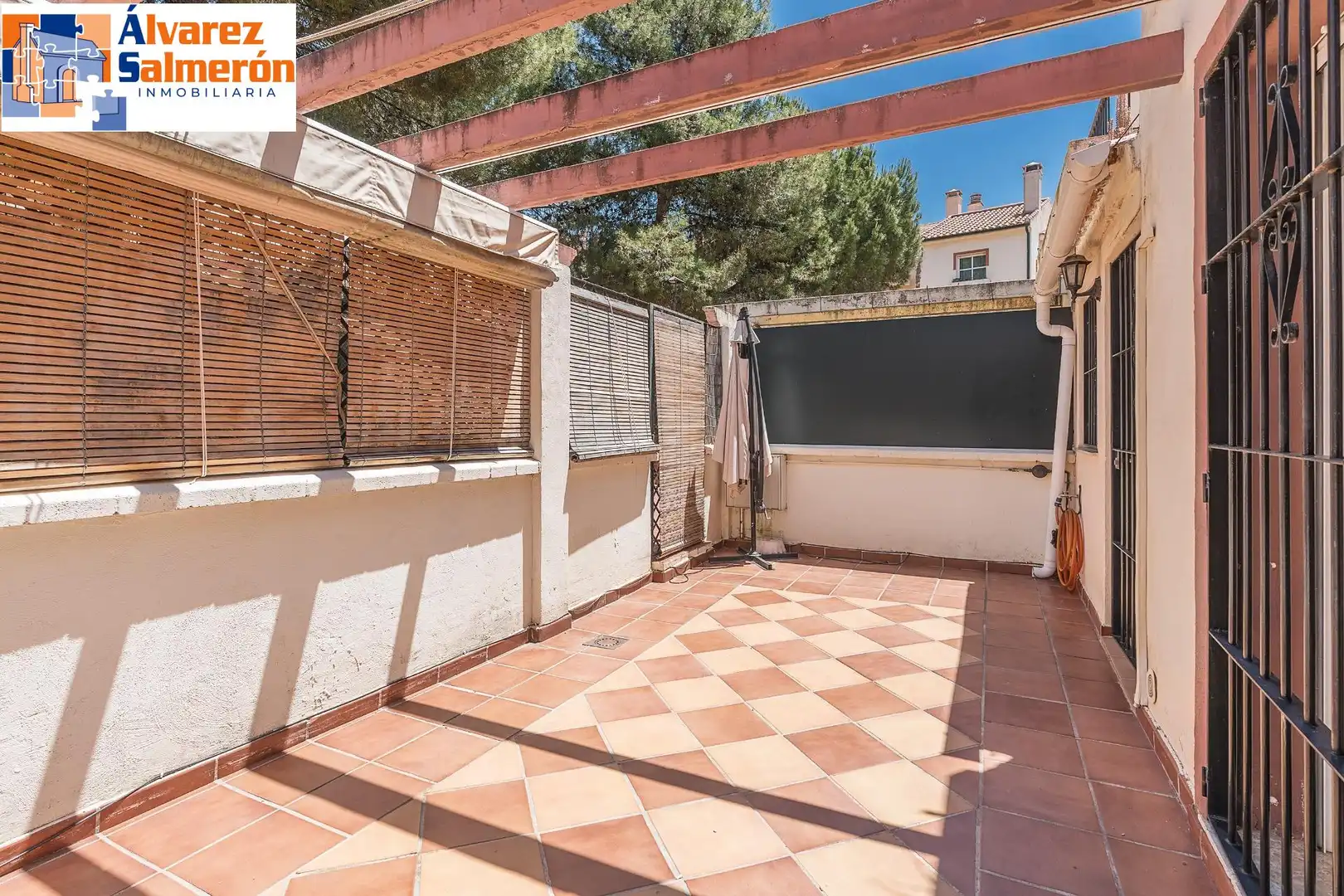 Terrassa de Casa adosada en venda en Huétor Vega amb Calefacció