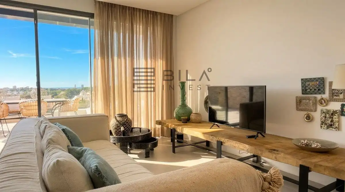 Sala de estar de Ático en venta en Marbella con Aire acondicionado, Terraza y Trastero