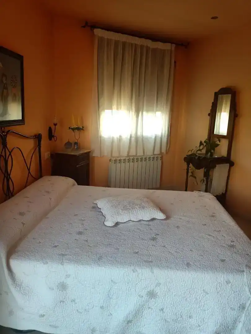 Dormitori de Casa o xalet en venda en Verdú amb Jardí privat, Traster i Forn
