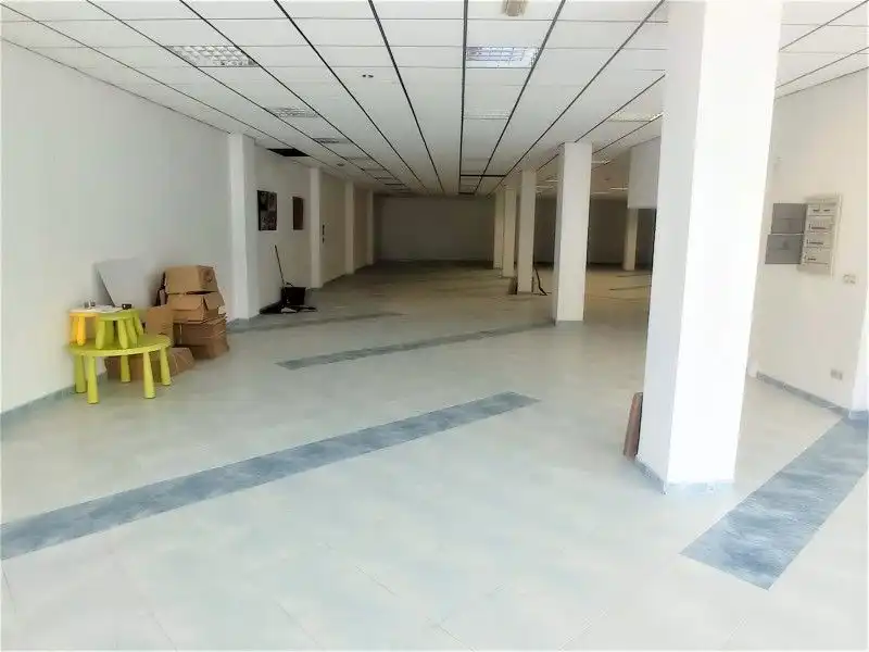 Local commercial à louer à Pravia, imagen 4
