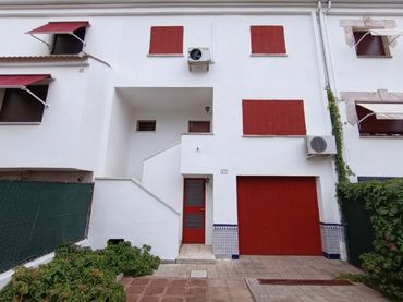 Chalet en venta en Calle Escultor García Corona