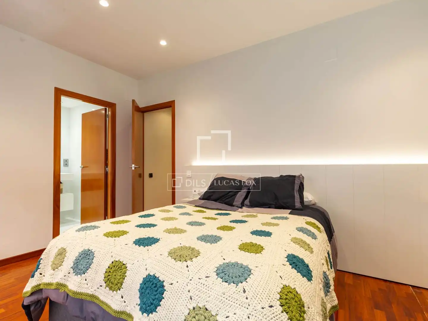 Bedroom of Flat for sale in Sant Joan Despí  with Air Conditioner