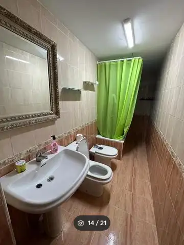 Baño de Piso de alquiler en Linares con Aire acondicionado, Calefacción y Piscina