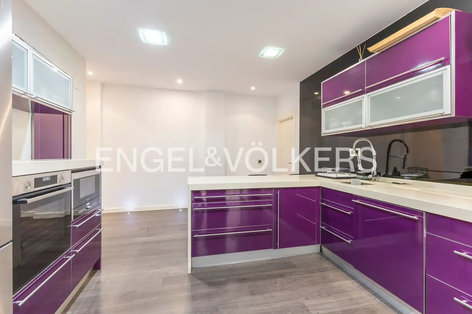 Cocina de Piso de alquiler en Madrid con Aire acondicionado, Calefacción y Amueblado