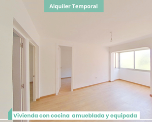 Bedroom of Flat to rent in  Barcelona Capital  with Oven and Pets allowed