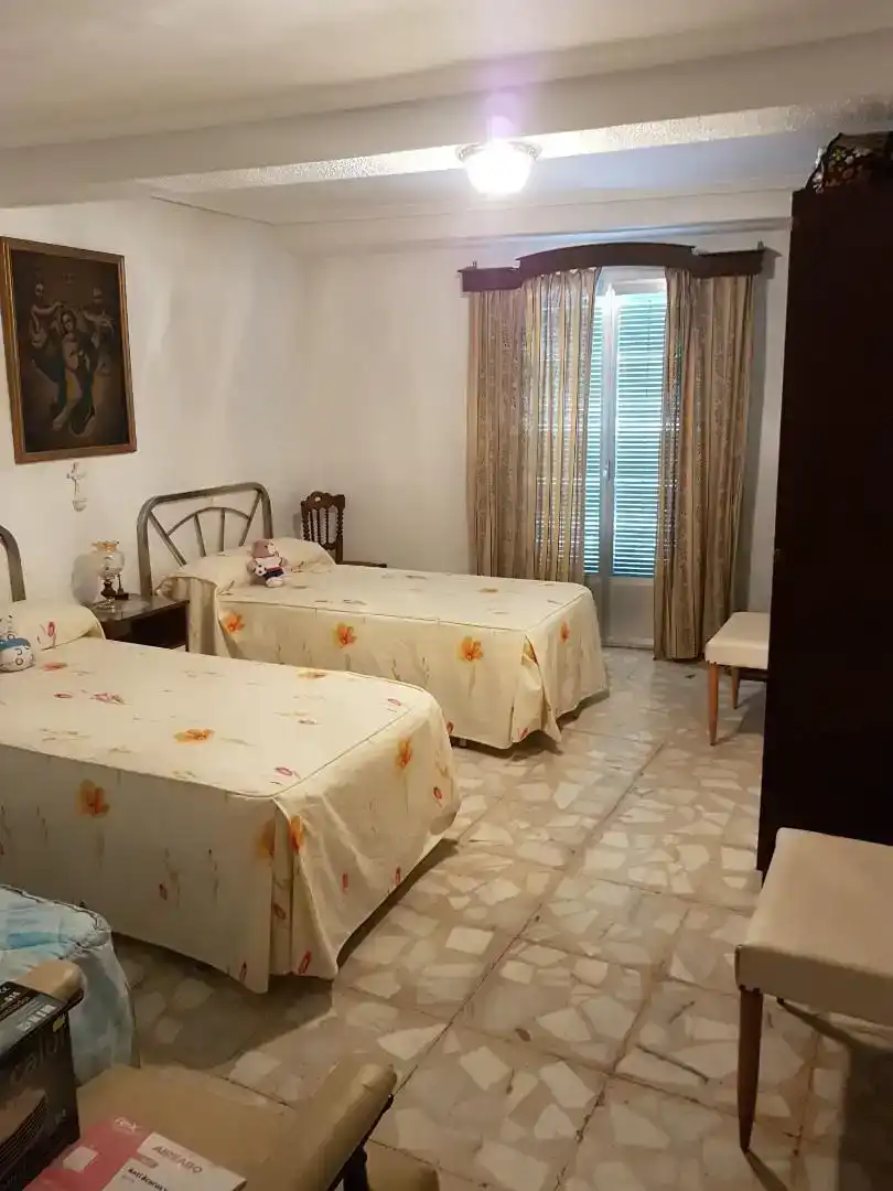 Dormitori de Casa adosada en venda en Jaraíz de la Vera amb Moblat