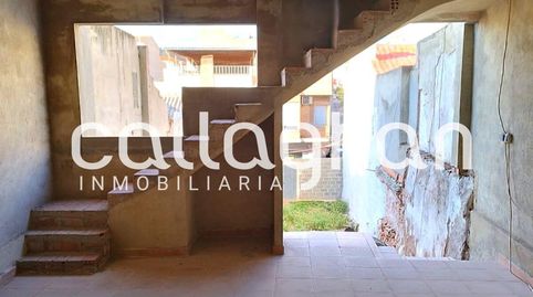 Solar con acceso a dos calles al lado del mercado central, immagine 4