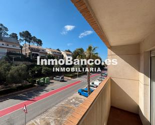 Vista exterior de Pis en venda en Náquera amb Terrassa i Balcó