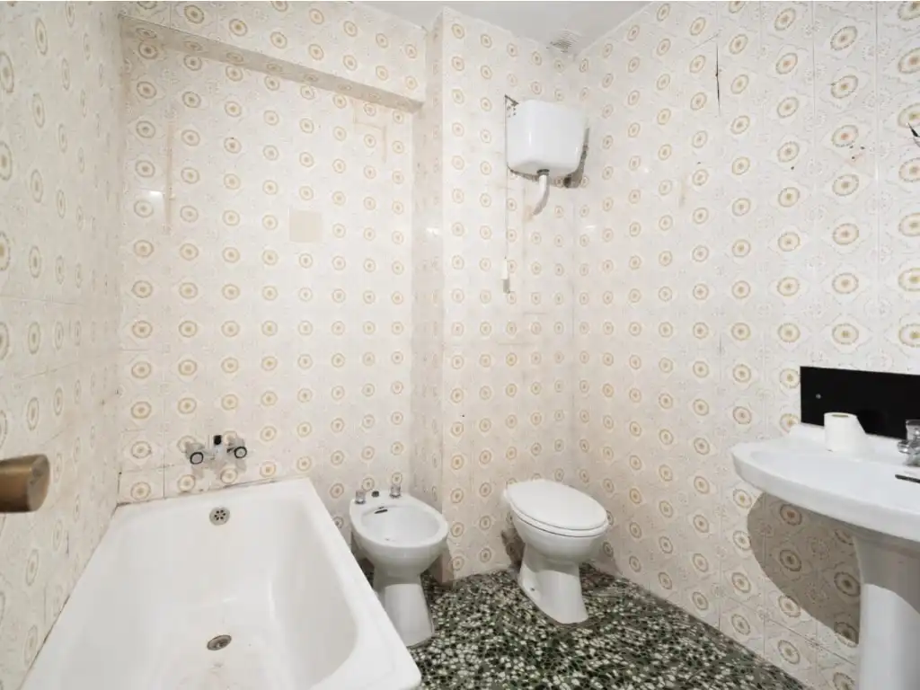 Badezimmer von Wohnung zum Verkauf in Gátova