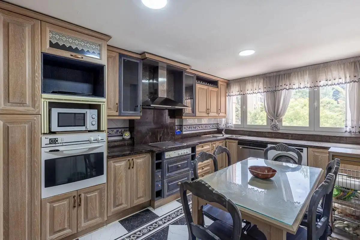 Flat with terrace for sale in Beiro, imagen 12