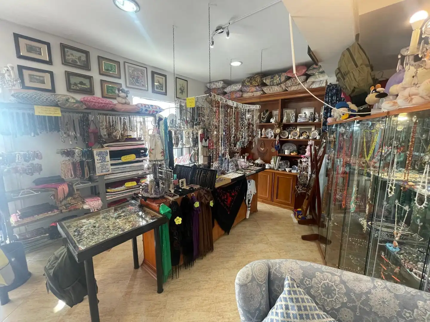Local comercial en traspàs a Ametllers - Poble-Sec, imagen 2