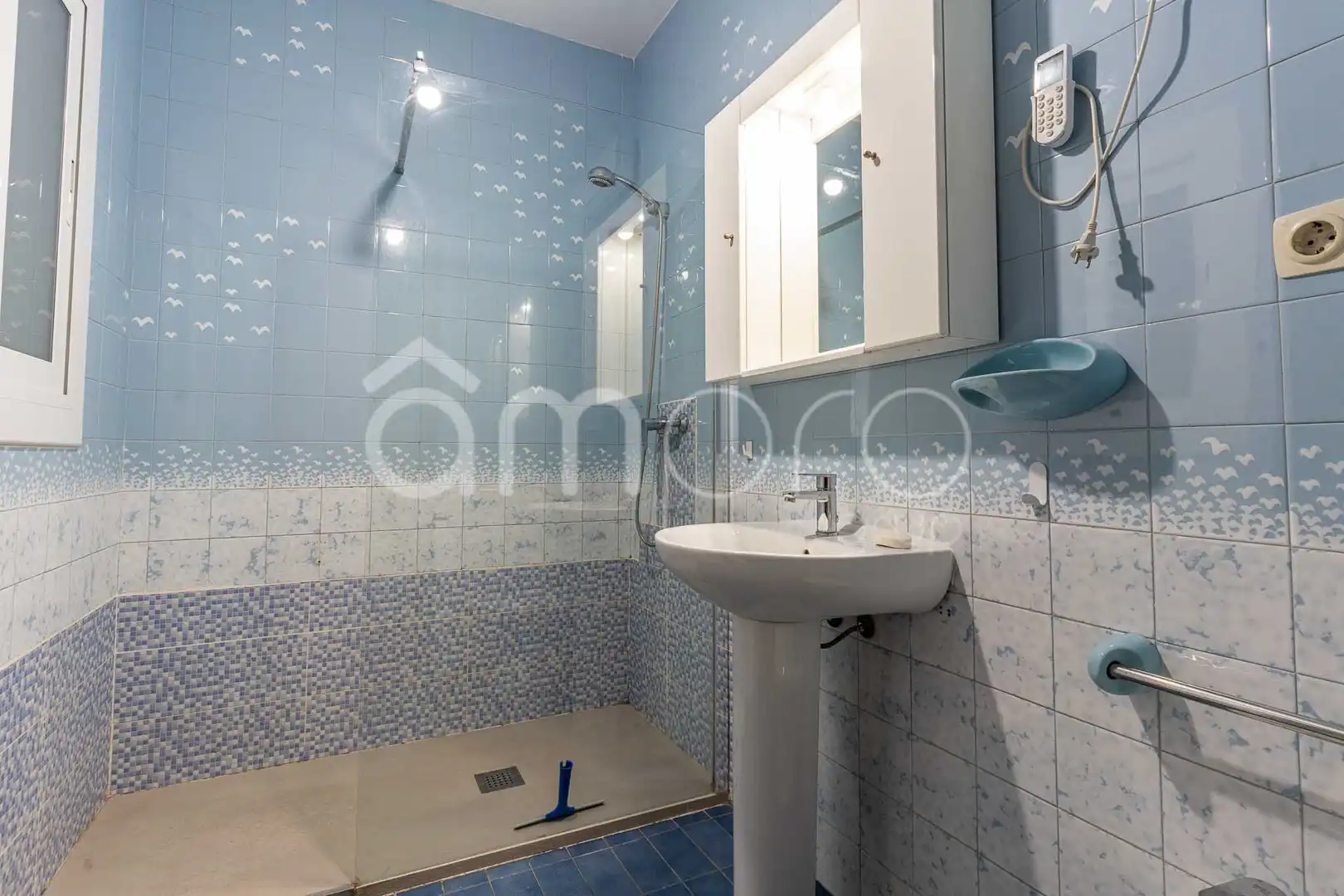 Baño de Casa adosada en venta en La Riera de Gaià con Aire acondicionado, Terraza y Trastero