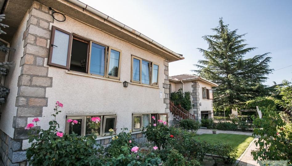 Foto 1 de Casa o xalet en venda a Calle Puerto de Villatoro, 1, Hervencias, Ávila