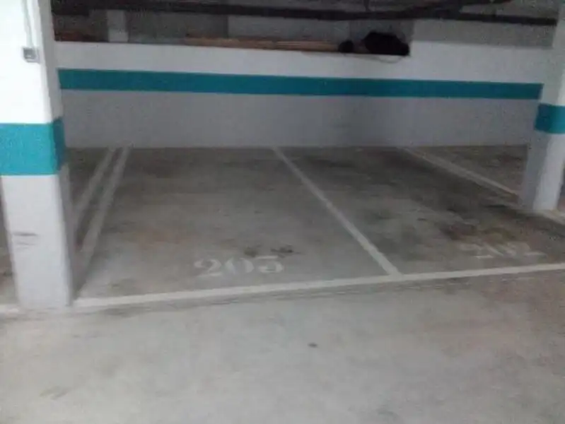 Garaje en venta en Darsena, Roda