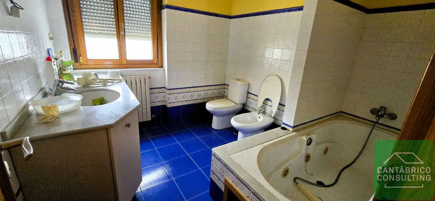 Bathroom of Duplexes for sale in Navia