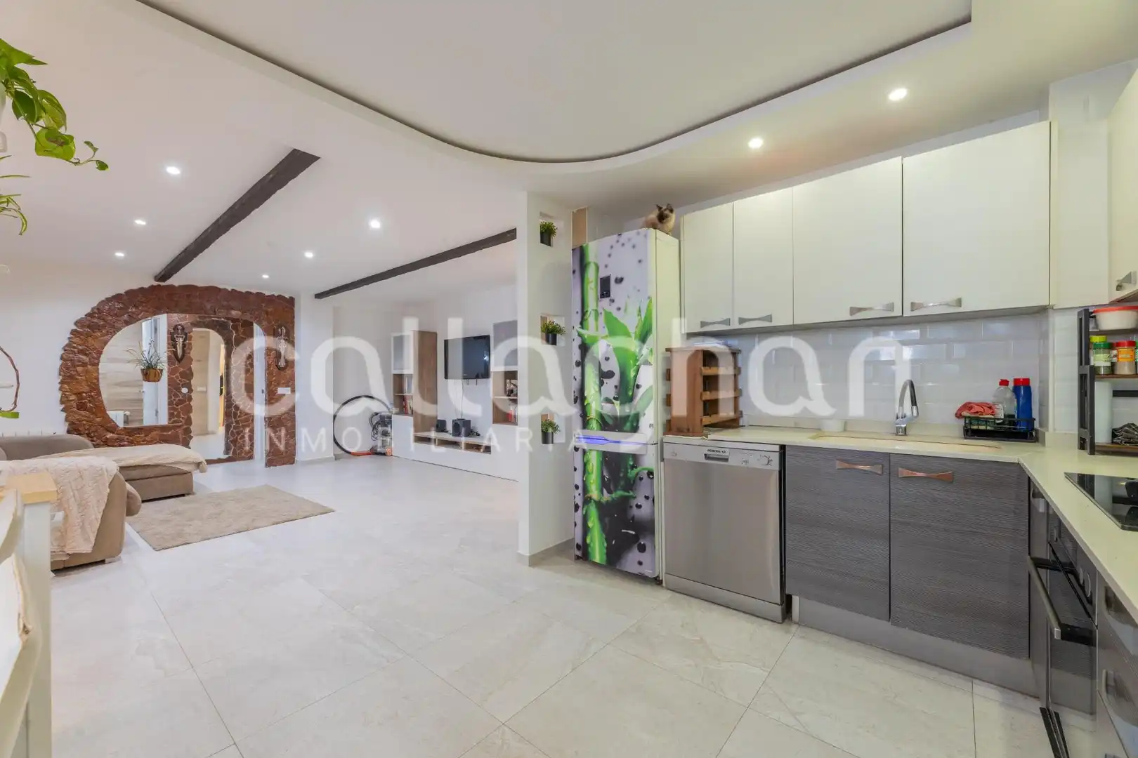 Cuina de Pis en venda en  Valencia Capital amb Aire condicionat, Terrassa i Balcó