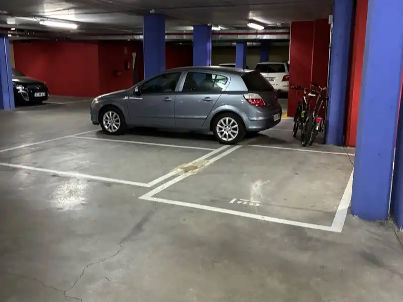 Parking of Garage for rent in Getafe  with Alarm