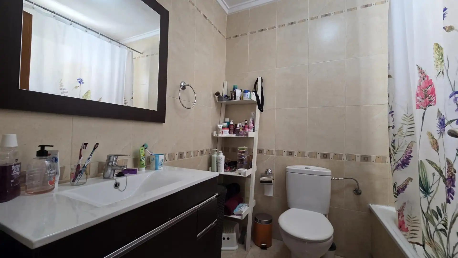 Bany de Casa adosada en venda en Torrevieja amb Aire condicionat, Jardí privat i Terrassa