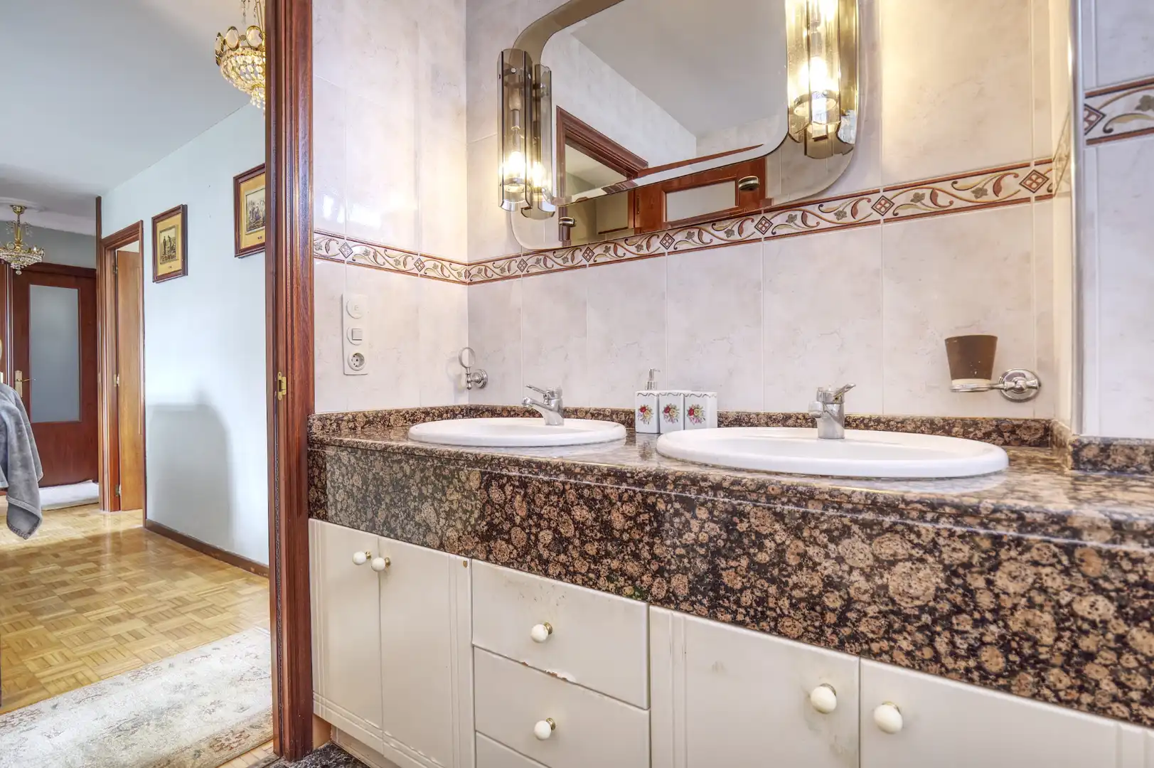 Baño de Piso en venta en A Coruña Capital  con Calefacción, Parquet y Trastero