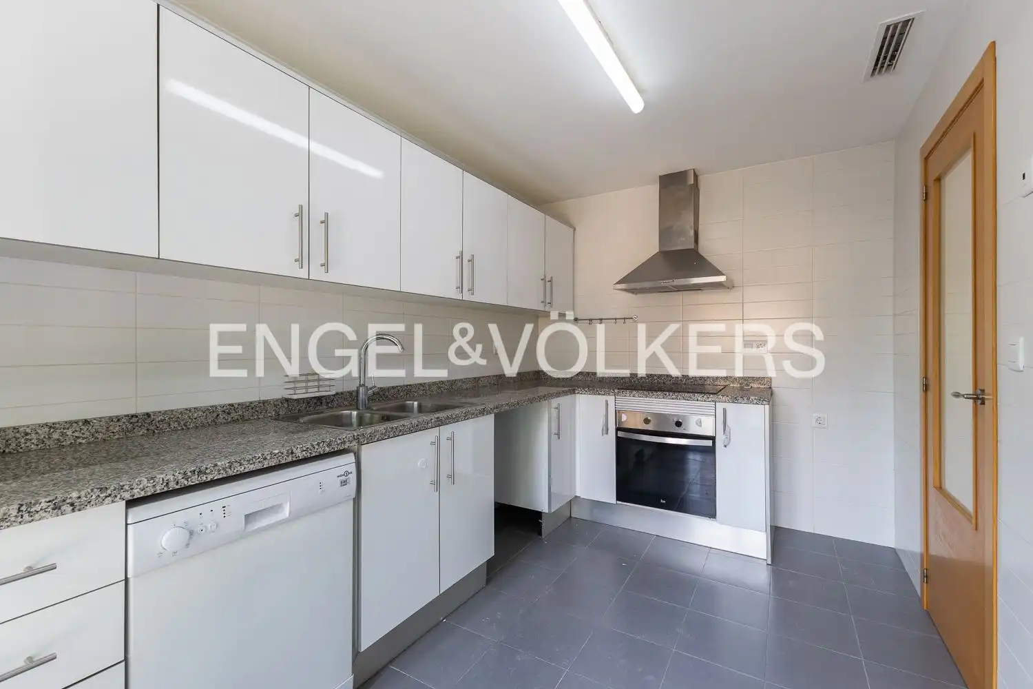 Kitchen of Detached homes for rent in Rocafort  with Air Conditioner, Heating and Parquet flooring