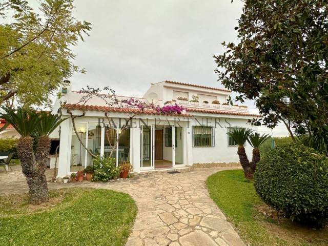 Casa-chalet en Alquiler en Ratlla del Terme en Zona Papa Luna - Platja del Gurugú