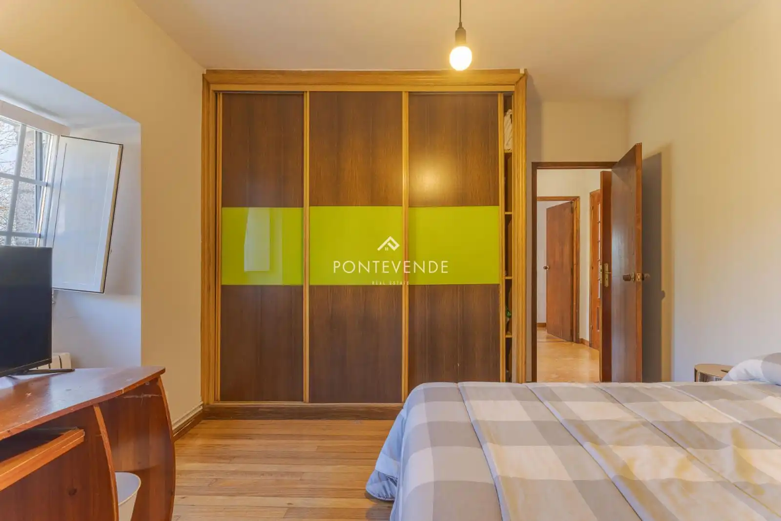Bedroom of Houses for sale in Vilanova de Arousa  with Heating, Terrace and Swimming Pool