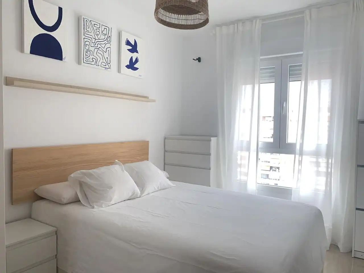 Bedroom of Flat for rent in Madrid  with Air Conditioner, Heating and Furnished