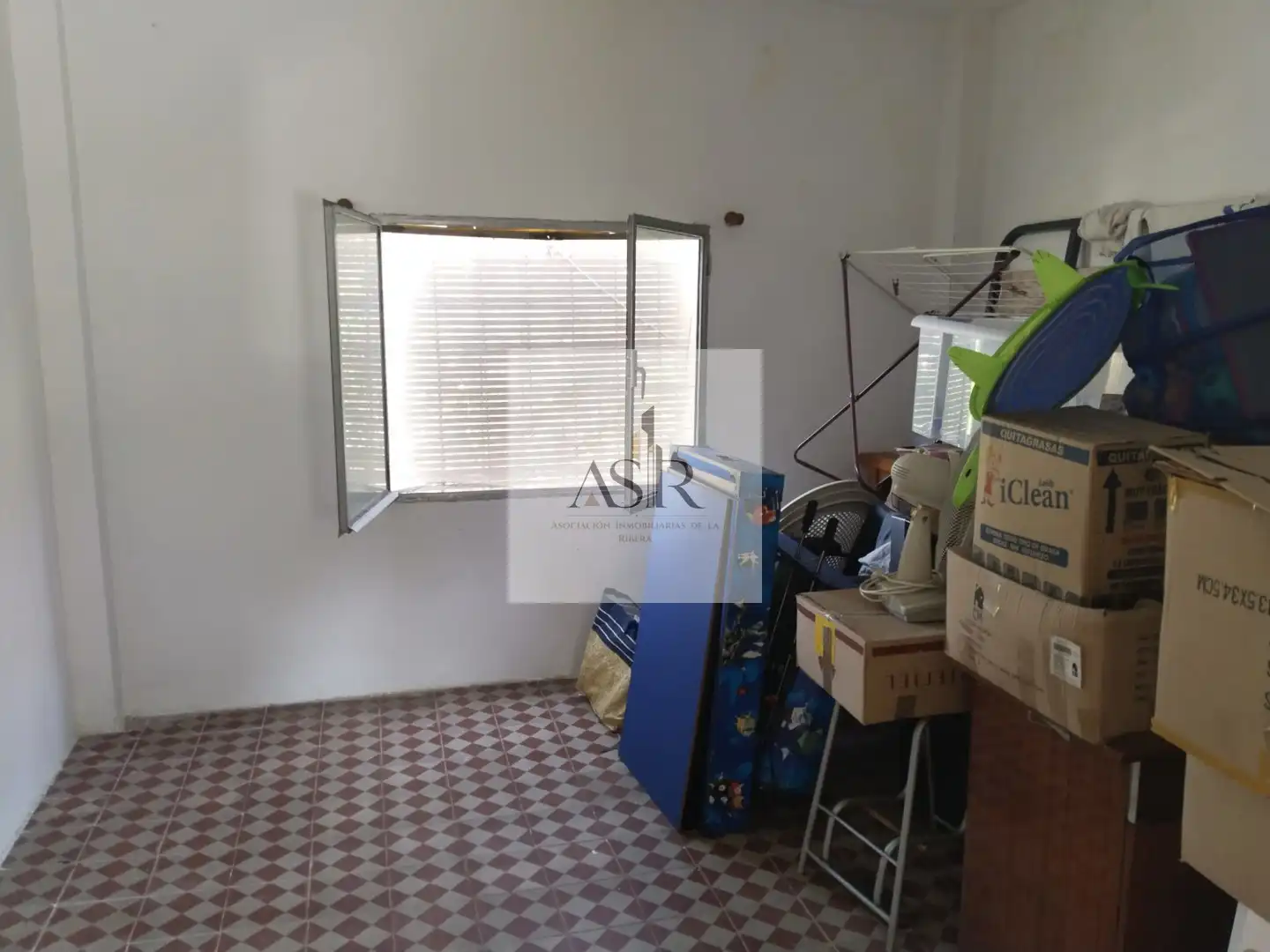 Houses for sale in Alzira  with Terrace, Storage room and Swimming Pool