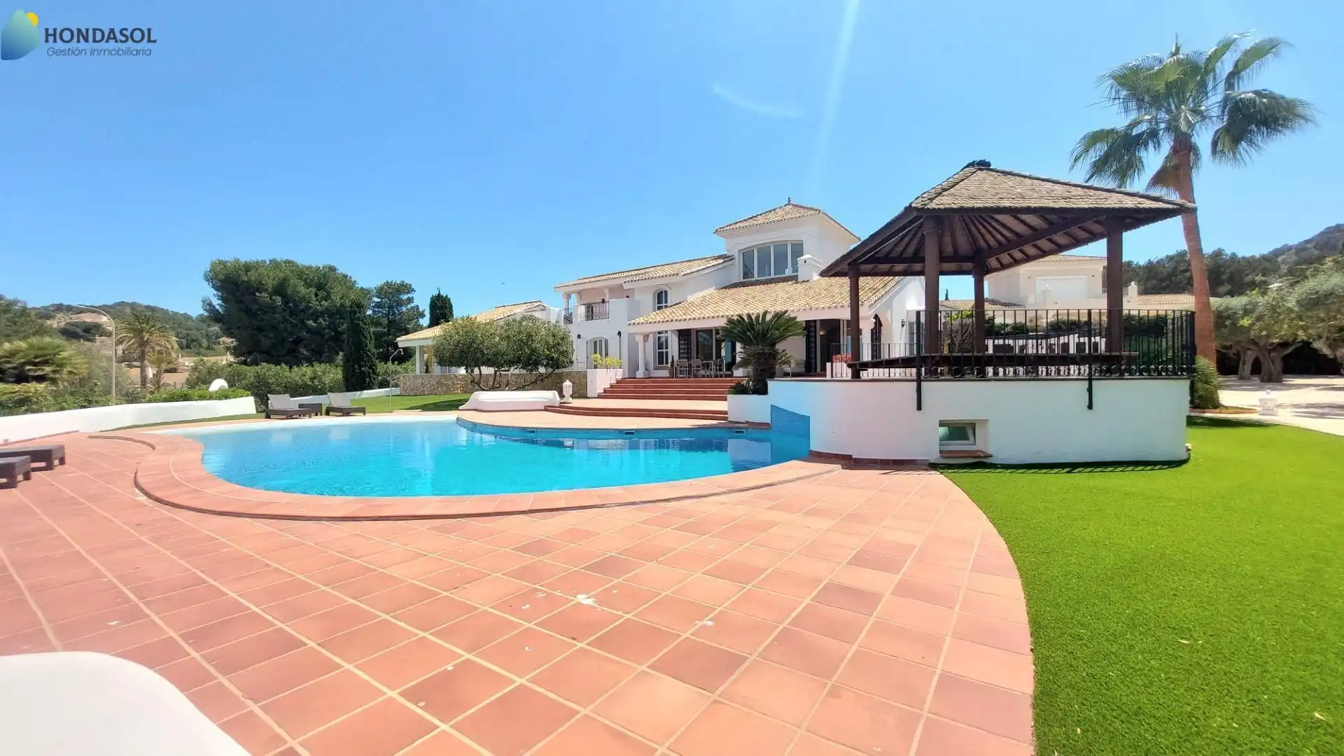 Piscina de Casa o xalet en venda en Cartagena amb Aire condicionat, Jardí privat i Terrassa