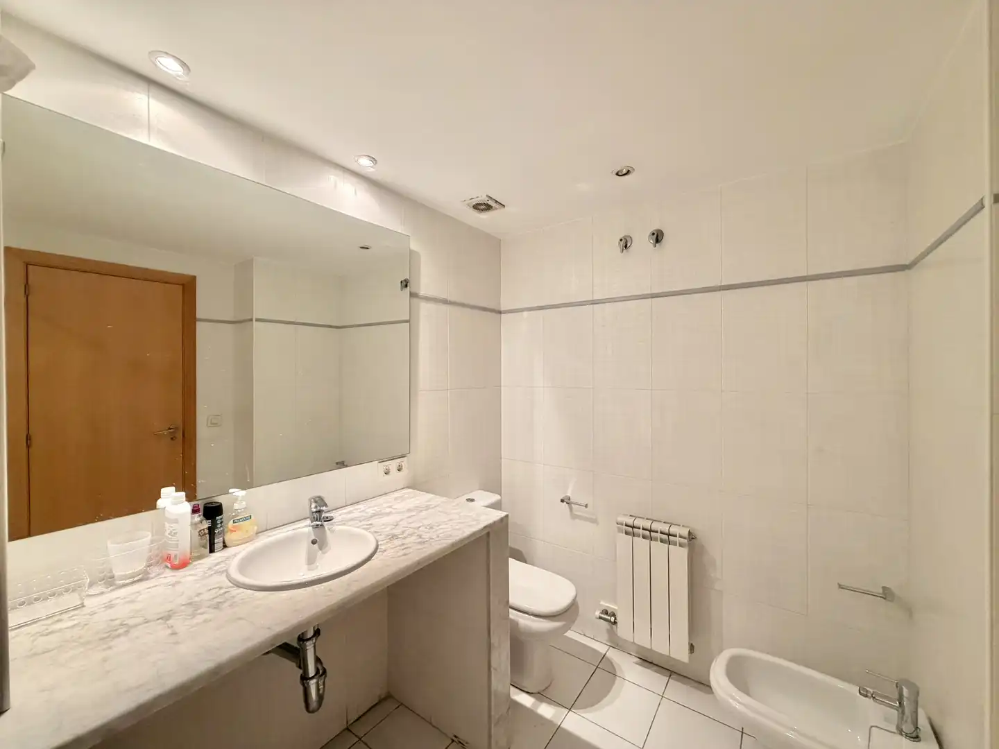 Baño de Piso en venta en Figueres con Calefacción, Terraza y Horno