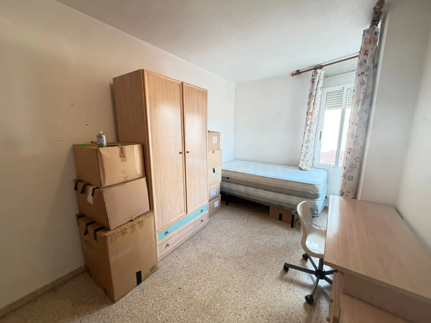 Habitación de Piso en venta en Pilar de la Horadada con Amueblado, Horno y Balcón