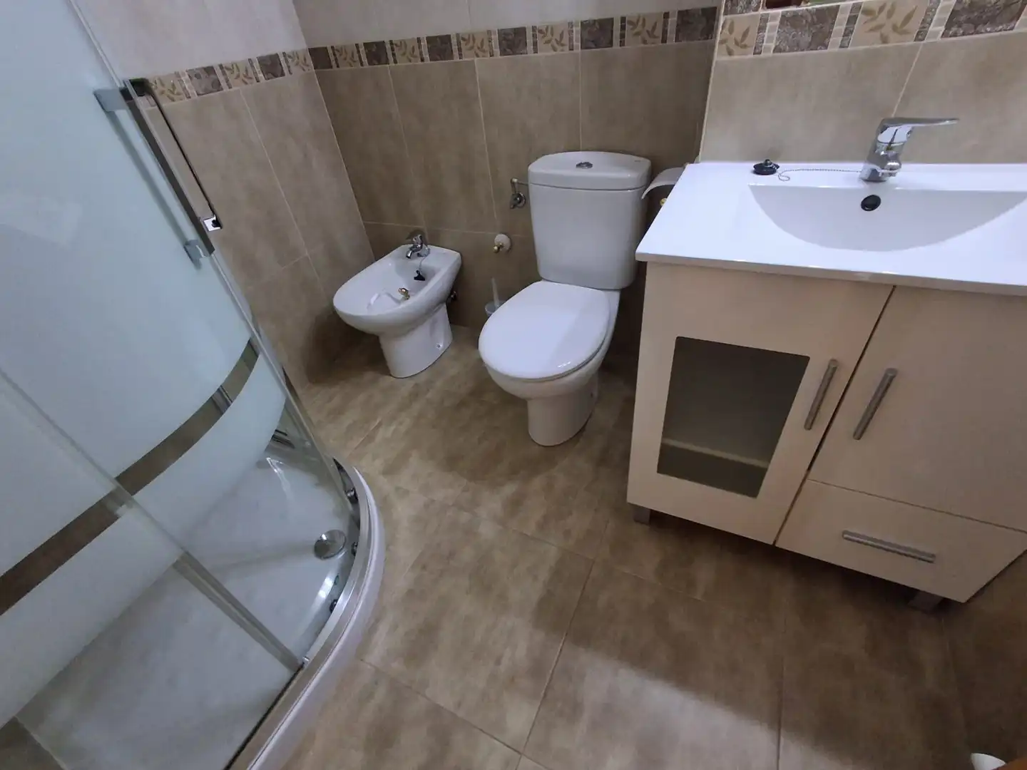Baño de Casa o chalet de alquiler en Tres Cantos con Calefacción, Terraza y Trastero