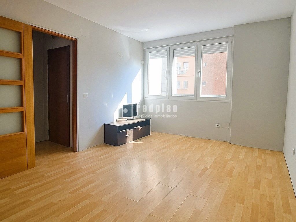 Habitación de Piso en venta en  Madrid Capital con Calefacción