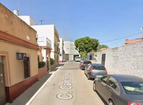 Vista exterior de Casa o chalet en venta en Mairena del Alcor