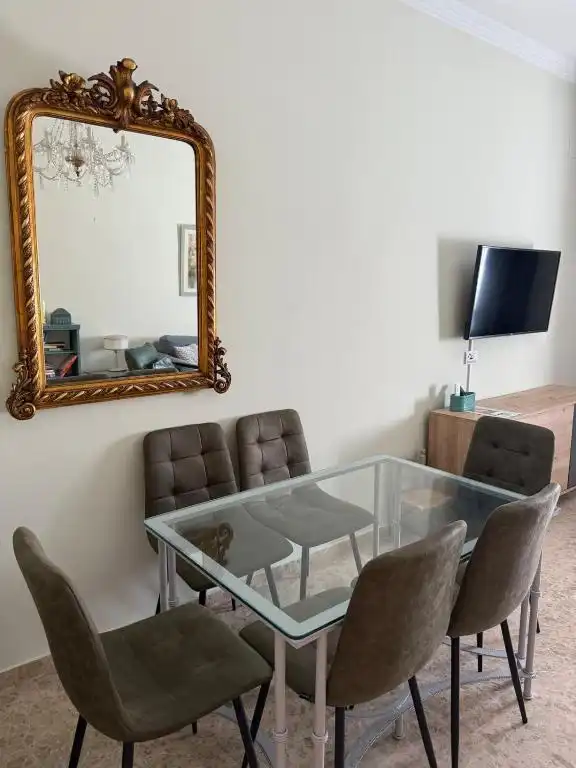 Comedor de Piso para compartir en Córdoba con Aire acondicionado, Calefacción y Amueblado