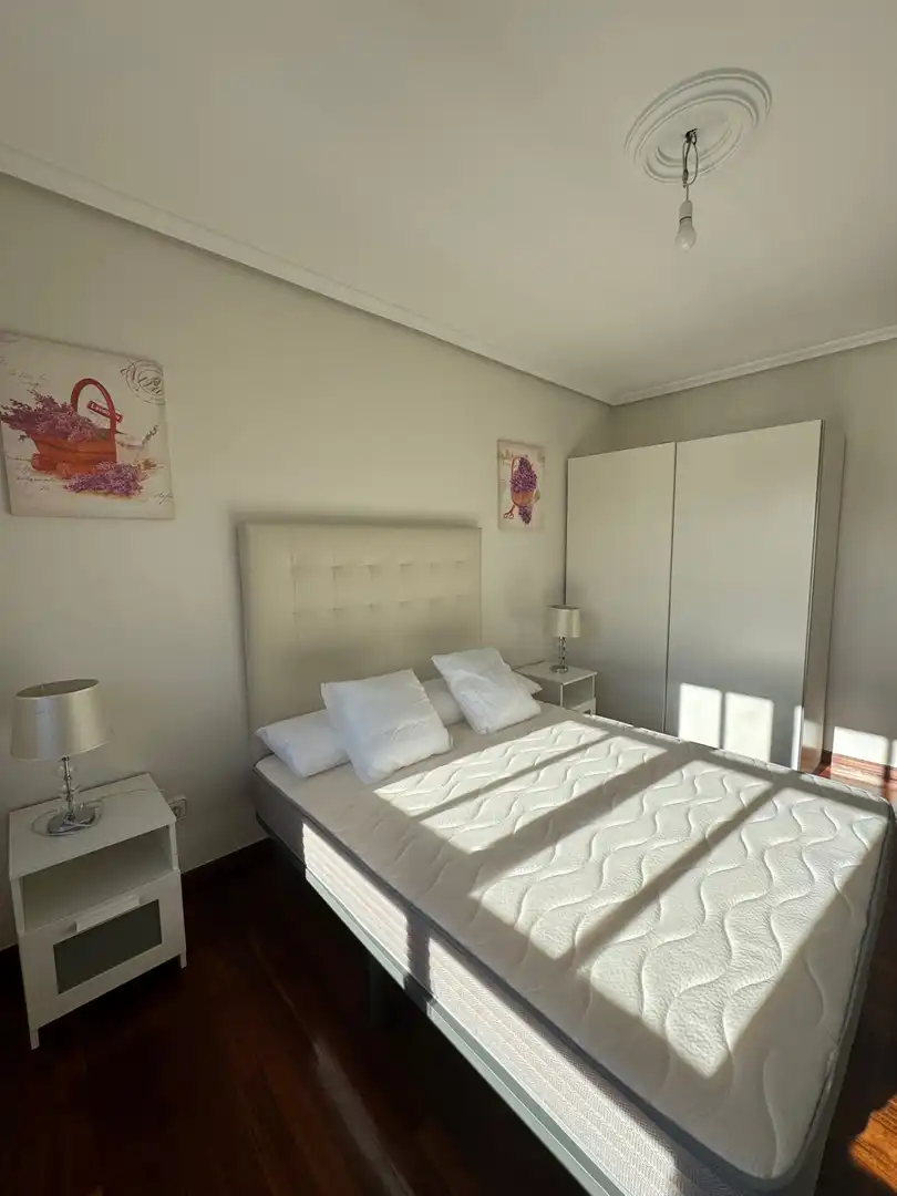 Dormitori de Casa adosada en venda en Polanco amb Calefacció, Jardí privat i Parquet