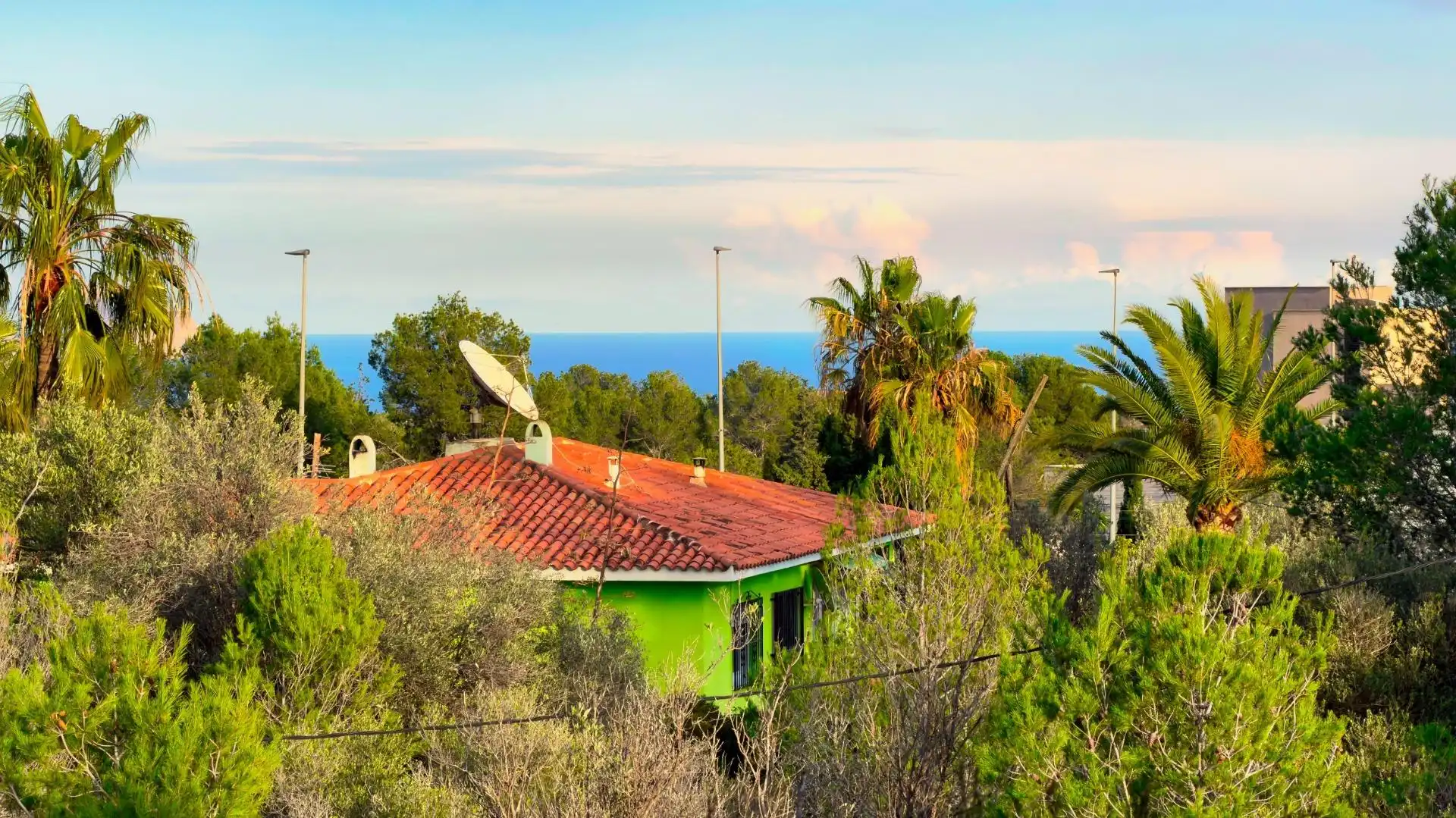 Vista exterior de Casa o chalet en venta en La Nucia con Aire acondicionado, Jardín privado y Terraza