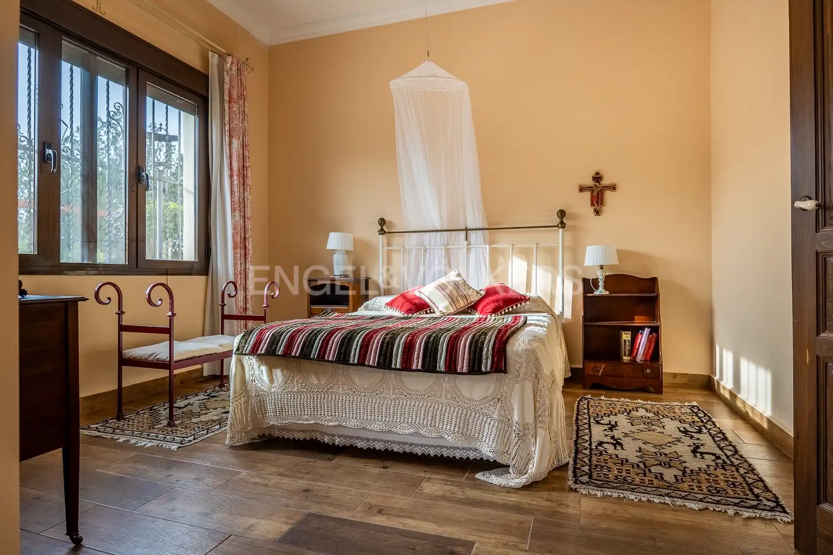 Habitación de Finca rústica en venta en Olivares con Calefacción, Jardín privado y Piscina
