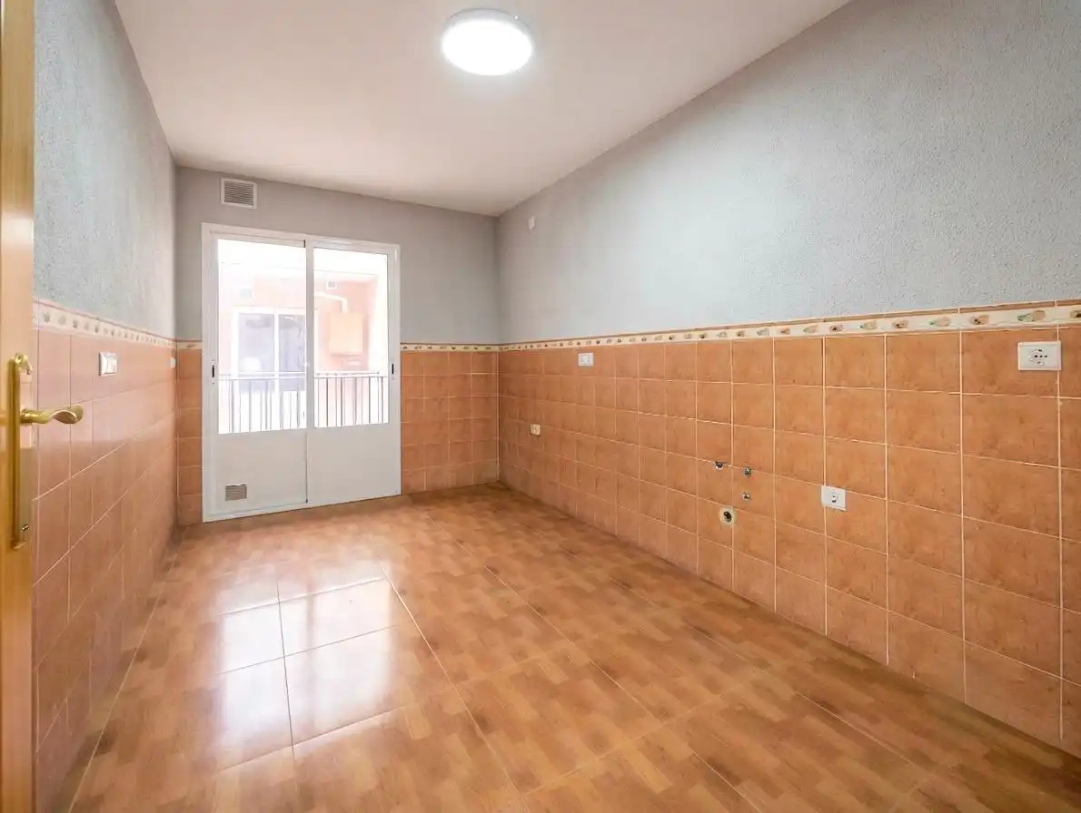 Habitación de Piso en venta en Puertollano con Calefacción, Terraza y Balcón