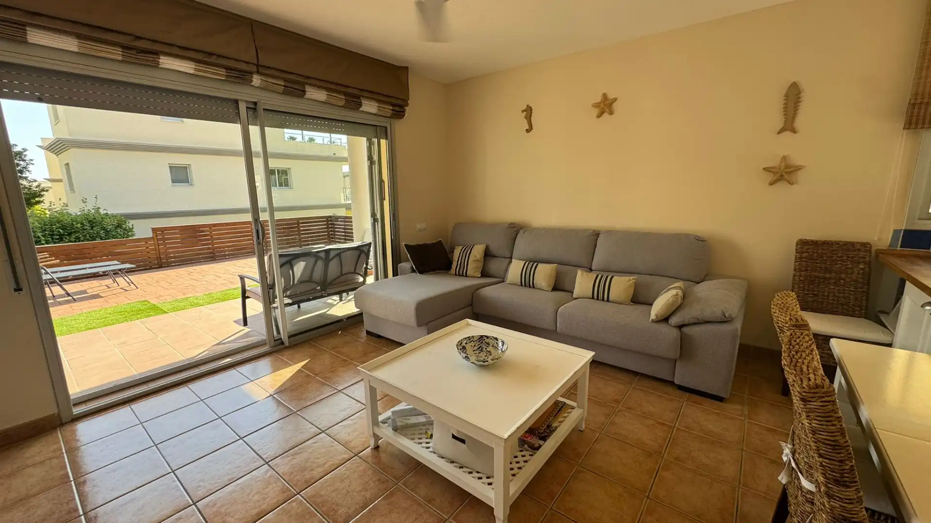 Living room of Apartments for sale in Llançà  with Air Conditioner, Heating and Private garden