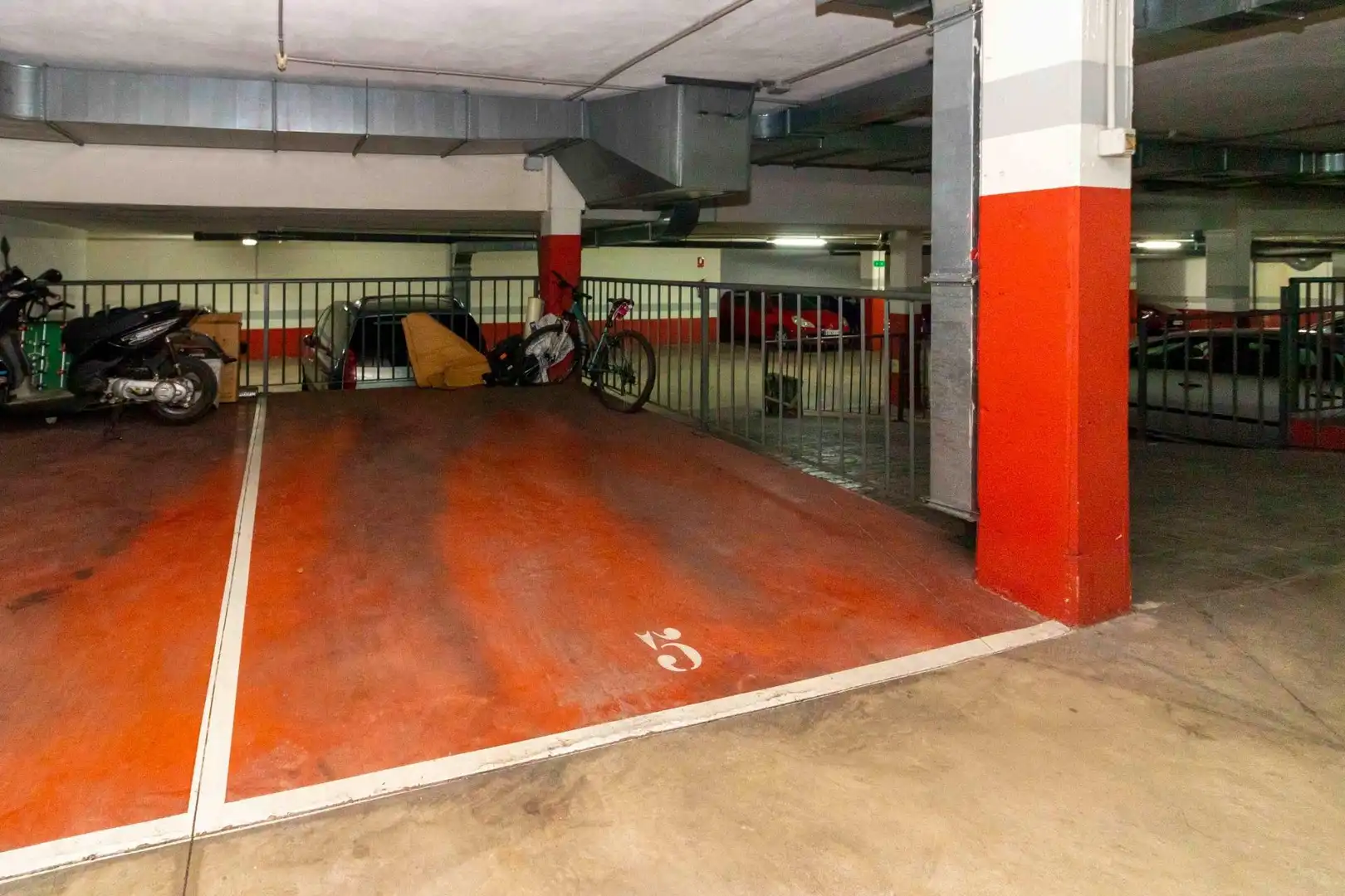 Aparcament de Dúplex en venda en Badajoz amb Aire condicionat, Terrassa i Traster
