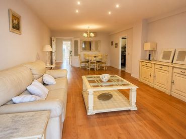 Flat with lift for sale in Port Saplaya